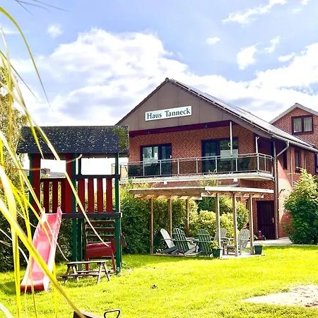 Haus Tanneck, Nr 5 아파트 켈렌후센